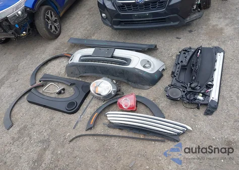 2013 Mini Hardtop Cooper z USA, uszkodzony, nr VIN WMWSU3C54DT547327